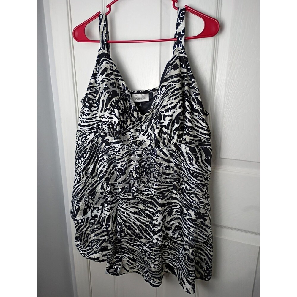 Avenue Swimsuit One Piece Size 26 Black White Tiger Stripes Ruffles Adjust Strap
